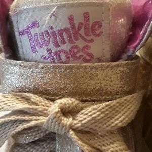 Twinkle Toes girls sneakers